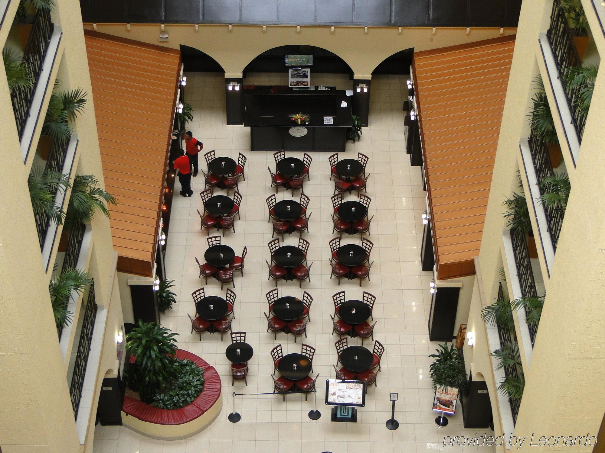 Crowne Plaza Suites Houston - Near Sugar Land Beltér fotó