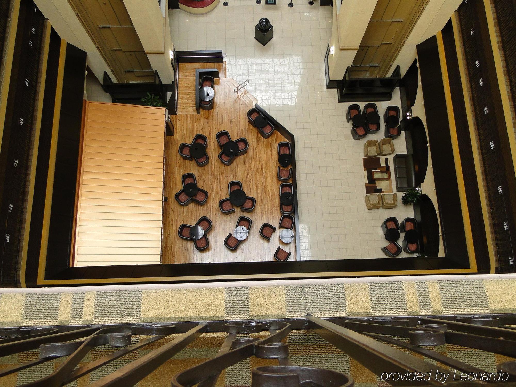 Crowne Plaza Suites Houston - Near Sugar Land Beltér fotó