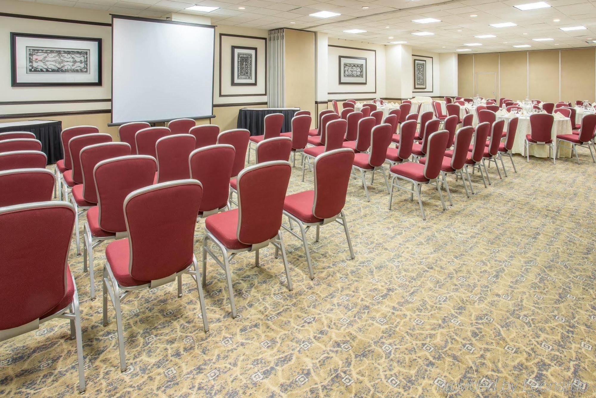 Crowne Plaza Suites Houston - Near Sugar Land Kültér fotó