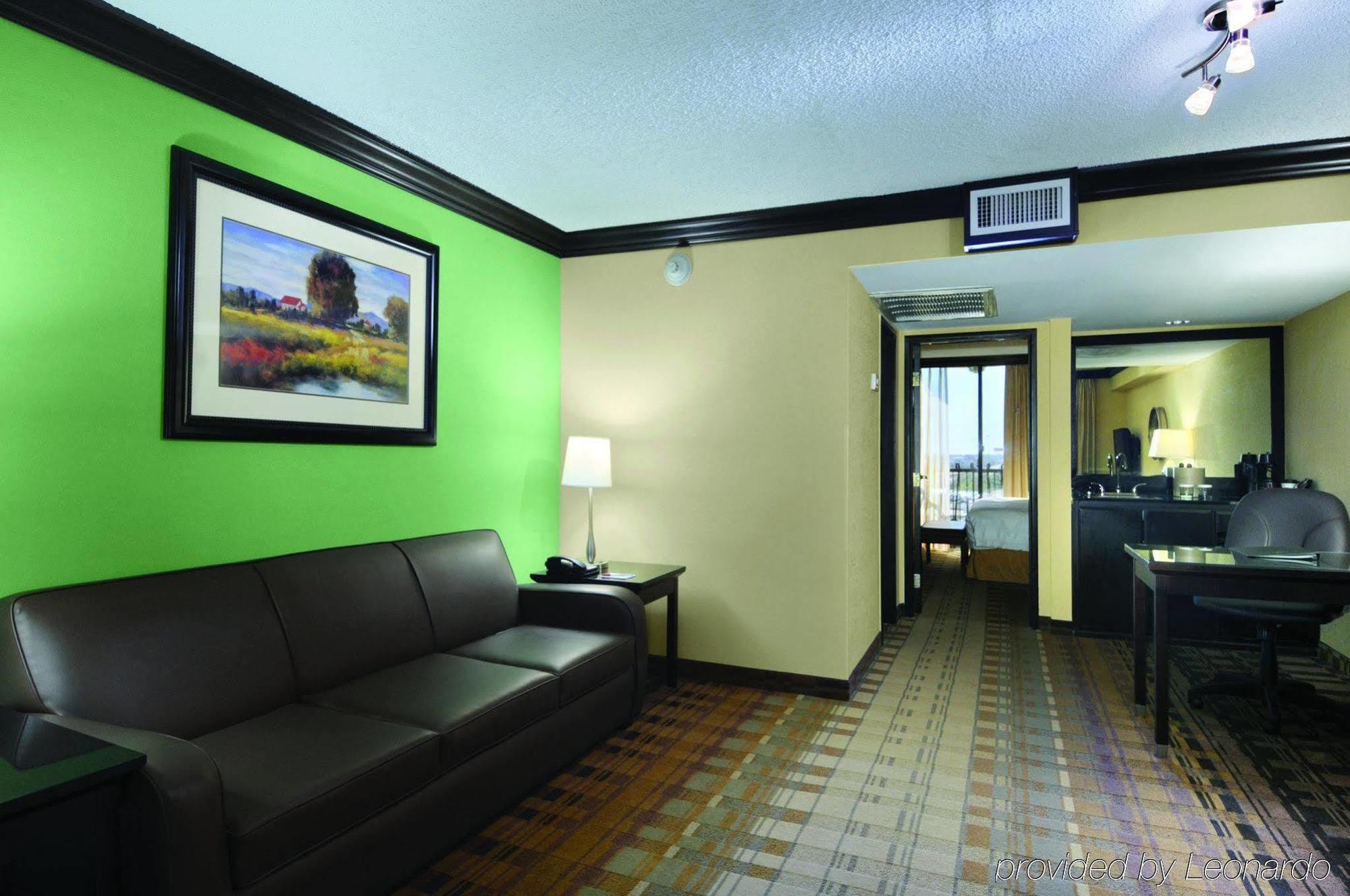 Crowne Plaza Suites Houston - Near Sugar Land Kültér fotó