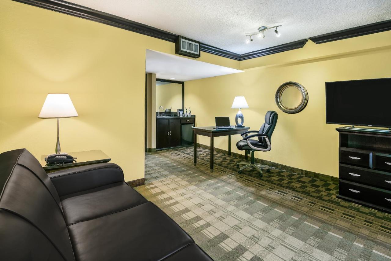 Crowne Plaza Suites Houston - Near Sugar Land Kültér fotó